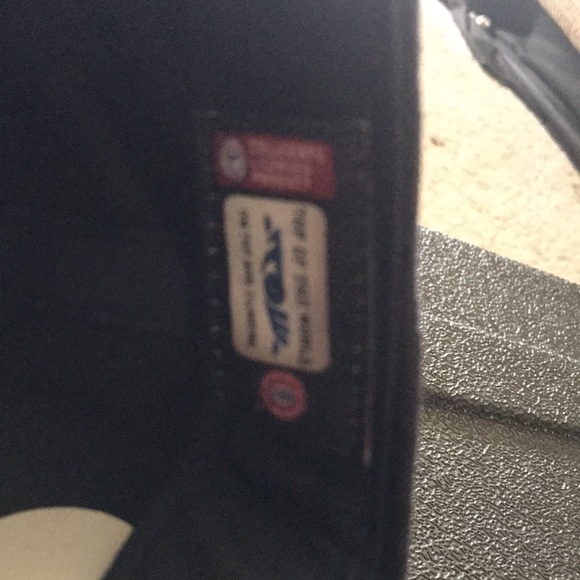 NEW NOTRE DAME FIGHTING IRISH KIDS YOUTH LARGE BASEBALL CAP HAT OFFICIAL LIDS - Picture 8 of 12